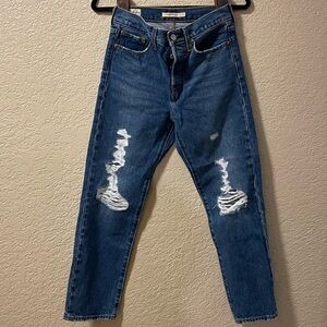 Levis Wedgie Straight Jeans
